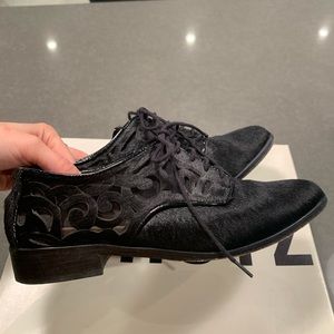 LN SCHUTZ Oxford Style Unique Pony Hair Shoes 🥰